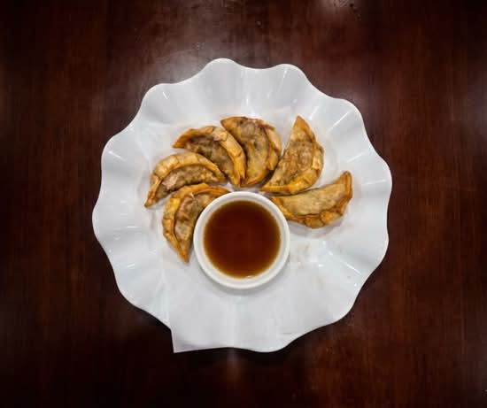 Deep-fried pork gyoza | 튀김만두 炸餃子